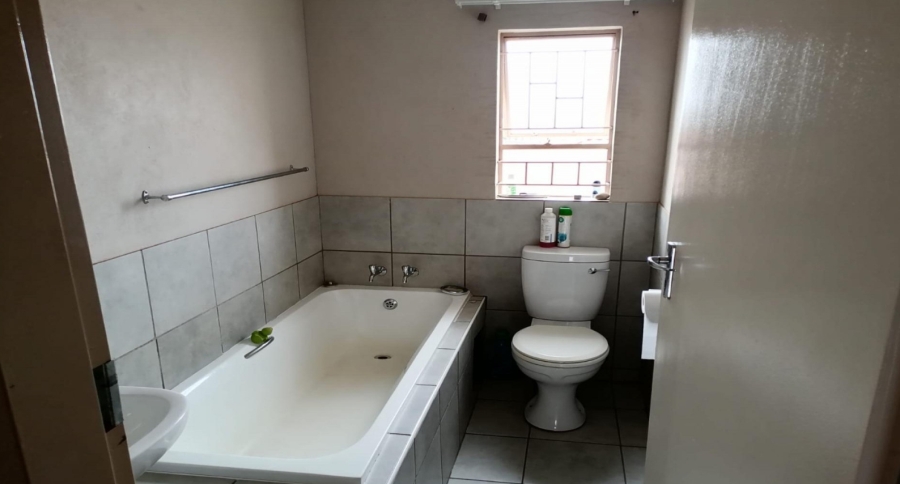 3 Bedroom Property for Sale in Gem Valley Gauteng