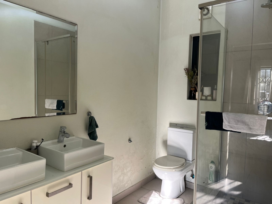 To Let 2 Bedroom Property for Rent in North Riding Gauteng