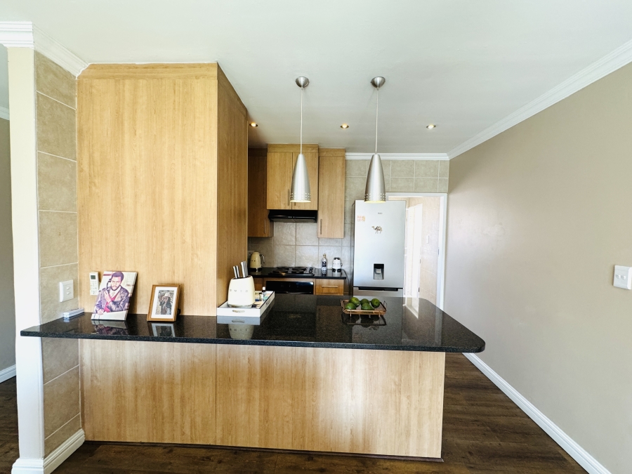 3 Bedroom Property for Sale in Thatchfield Close Gauteng