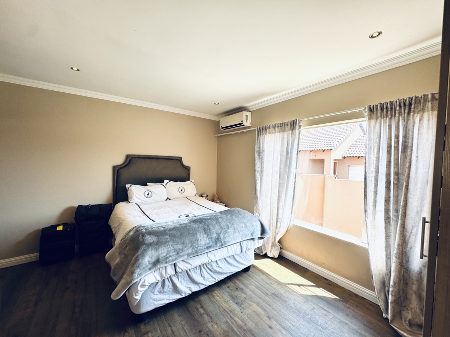 3 Bedroom Property for Sale in Thatchfield Close Gauteng