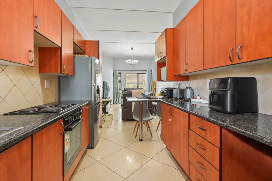 2 Bedroom Property for Sale in Little Falls Gauteng