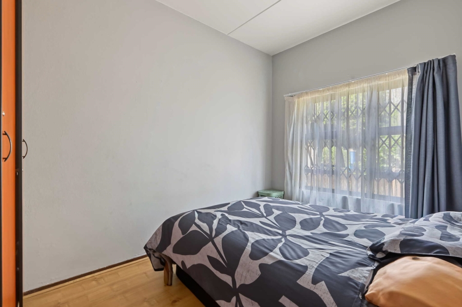 2 Bedroom Property for Sale in Little Falls Gauteng
