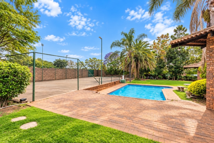 6 Bedroom Property for Sale in Randpark Ridge Gauteng