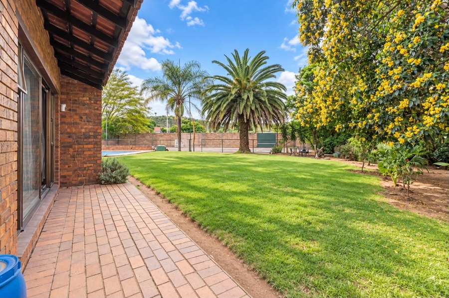 6 Bedroom Property for Sale in Randpark Ridge Gauteng