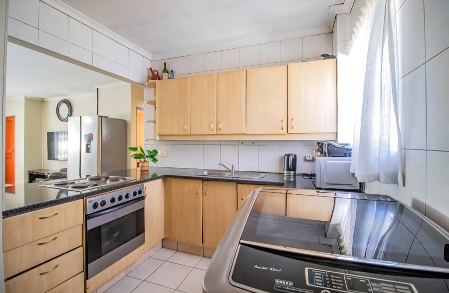 2 Bedroom Property for Sale in Bedfordview Gauteng