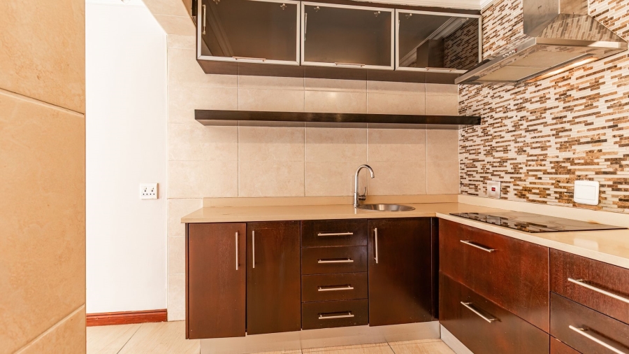 5 Bedroom Property for Sale in Aspen Hills Gauteng