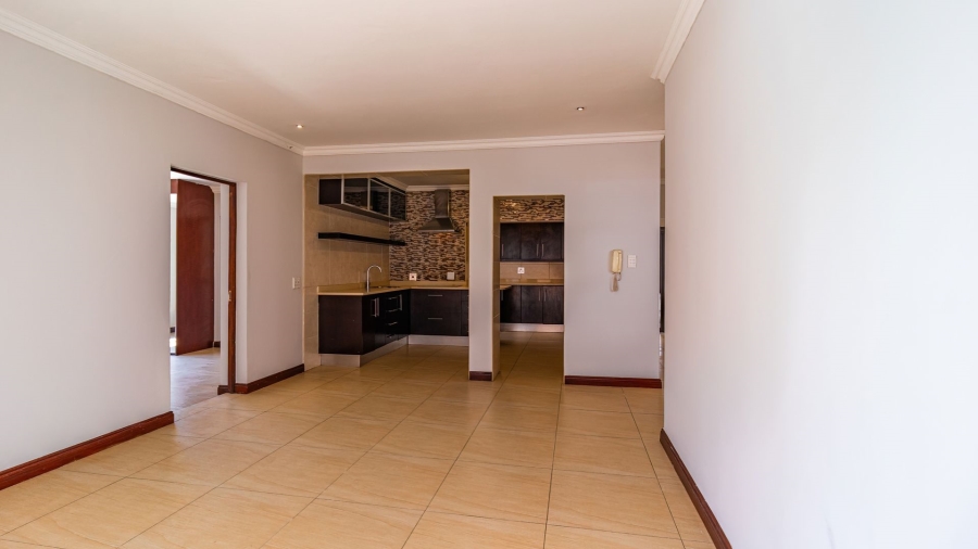 5 Bedroom Property for Sale in Aspen Hills Gauteng