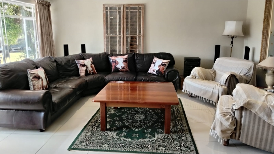 5 Bedroom Property for Sale in Chancliff A H Gauteng