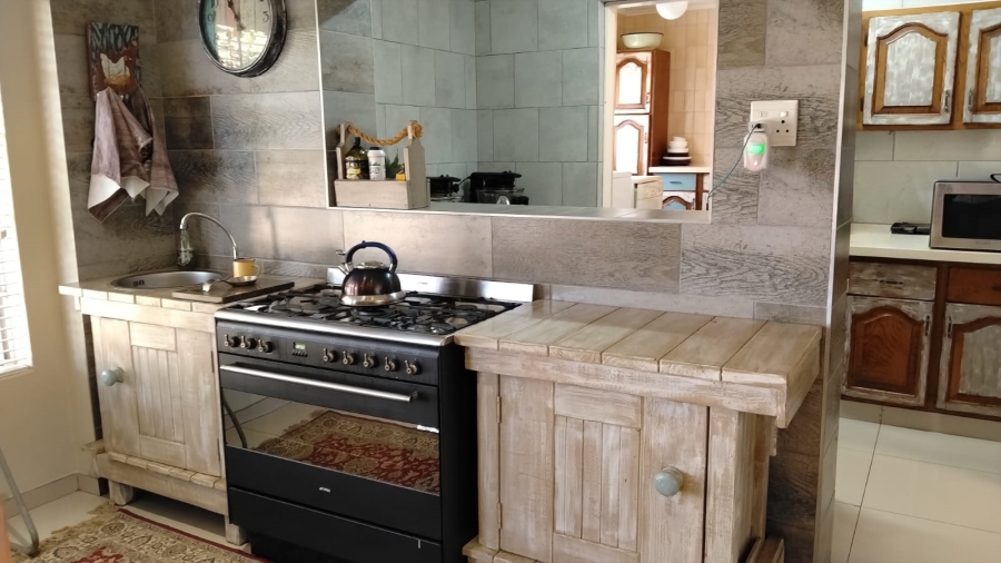 5 Bedroom Property for Sale in Chancliff A H Gauteng