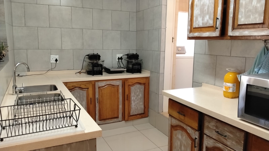 5 Bedroom Property for Sale in Chancliff A H Gauteng