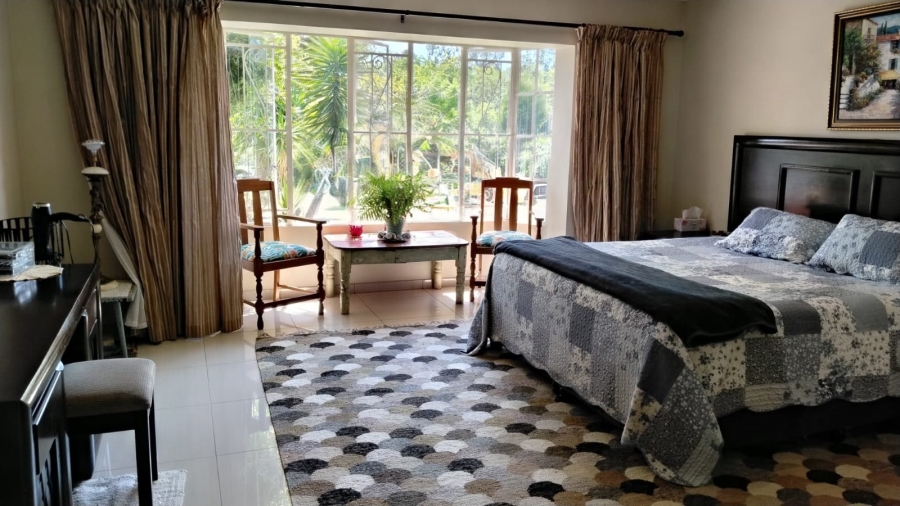 5 Bedroom Property for Sale in Chancliff A H Gauteng