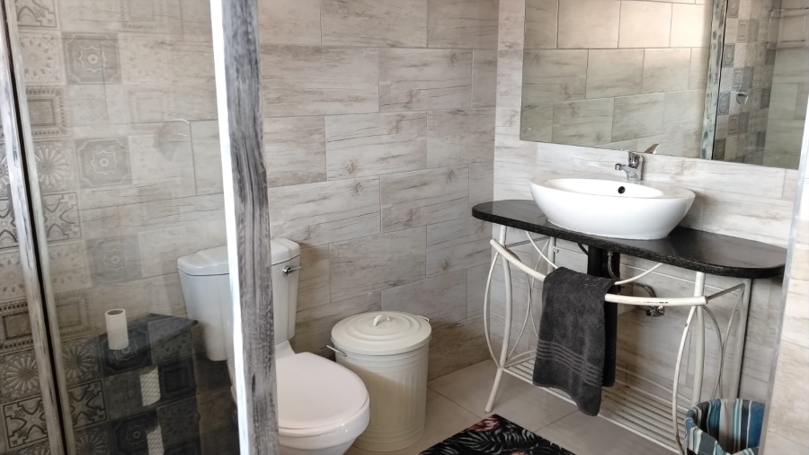 5 Bedroom Property for Sale in Chancliff A H Gauteng