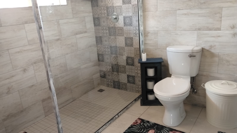 5 Bedroom Property for Sale in Chancliff A H Gauteng