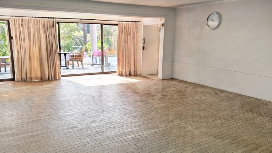 5 Bedroom Property for Sale in Chancliff A H Gauteng
