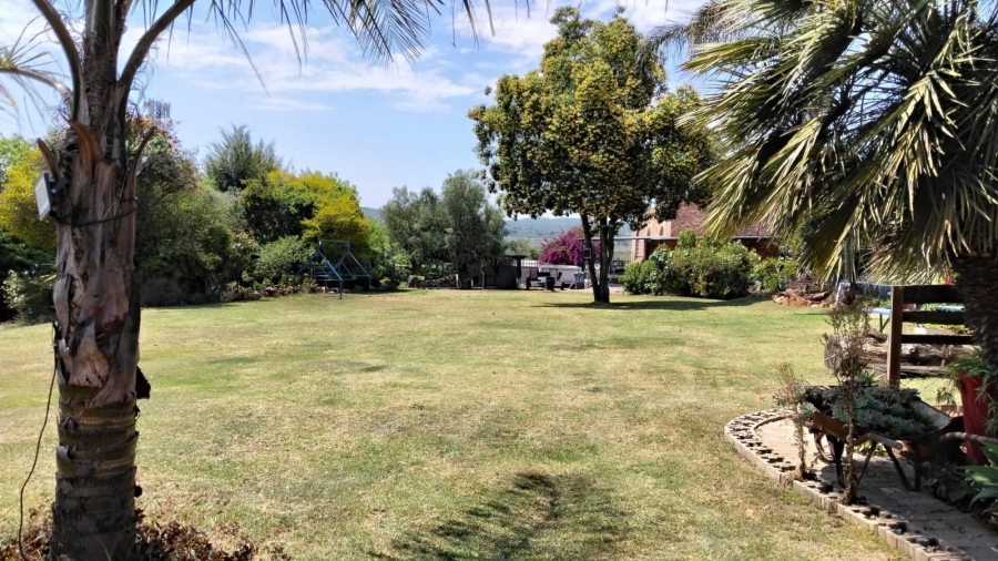 5 Bedroom Property for Sale in Chancliff A H Gauteng