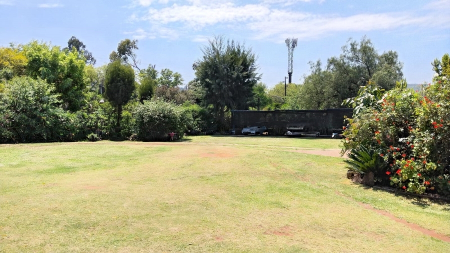 5 Bedroom Property for Sale in Chancliff A H Gauteng