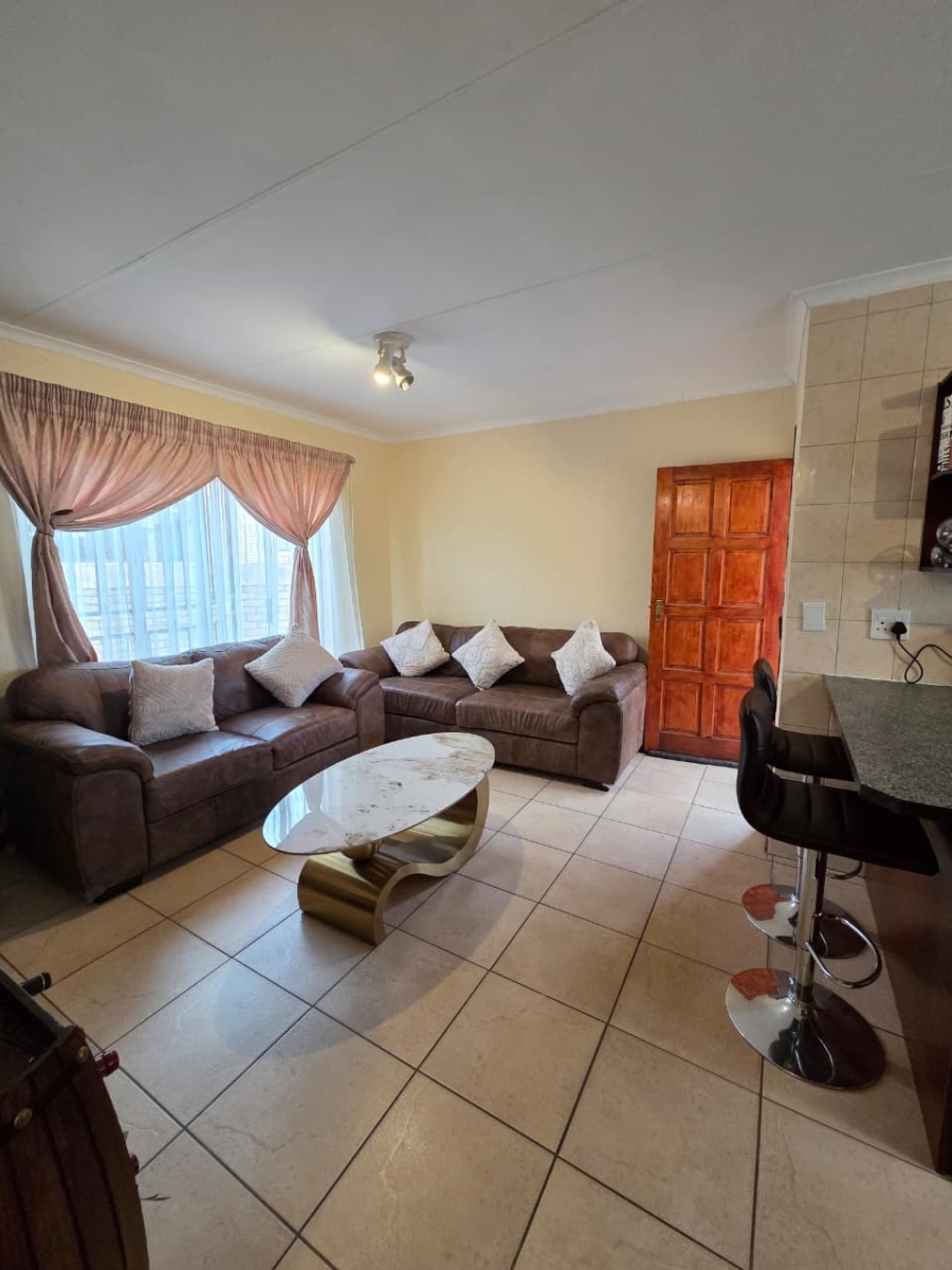2 Bedroom Property for Sale in Greenhills Gauteng