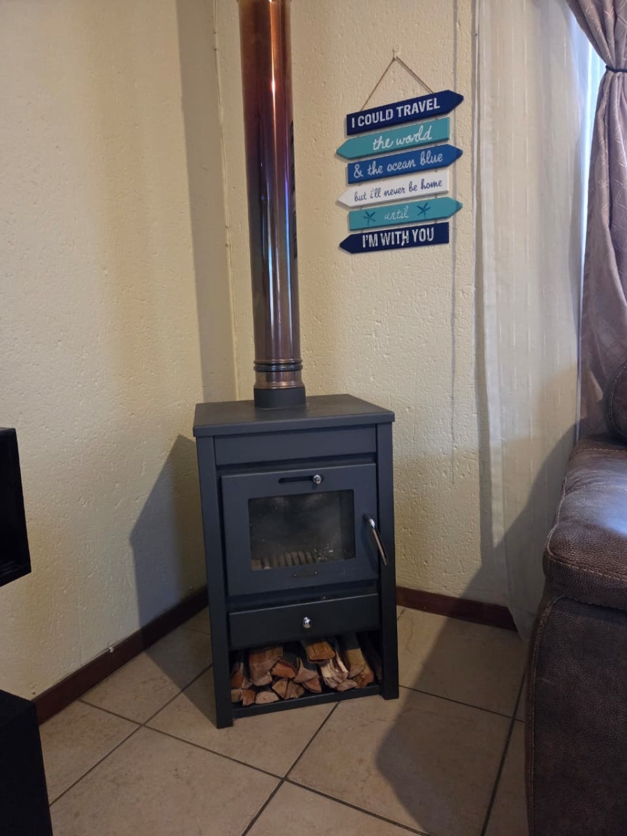2 Bedroom Property for Sale in Greenhills Gauteng