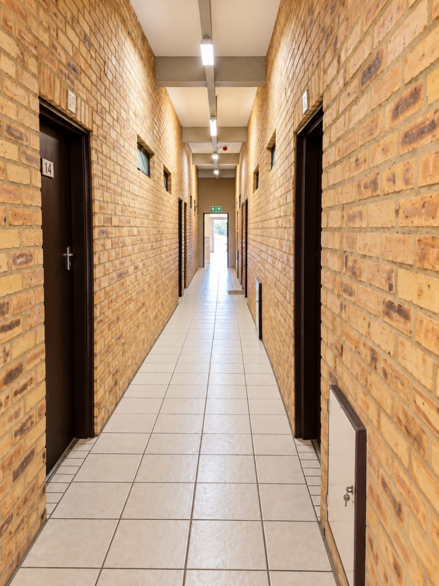 To Let 3 Bedroom Property for Rent in Troyeville Gauteng
