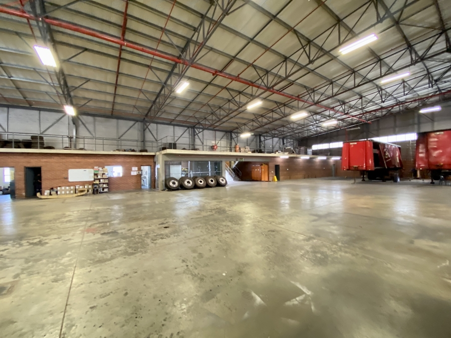 To Let Commercial Property for Rent in Randjespark Gauteng