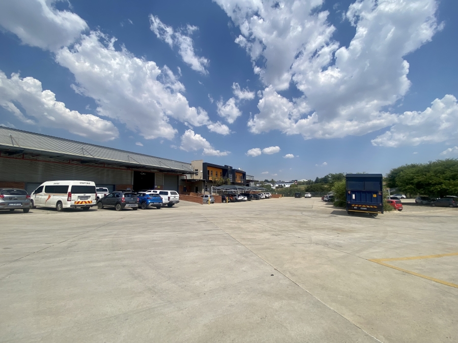 To Let Commercial Property for Rent in Randjespark Gauteng