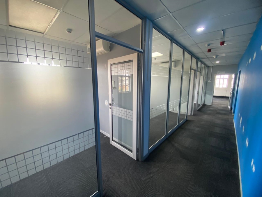 To Let Commercial Property for Rent in Randjespark Gauteng