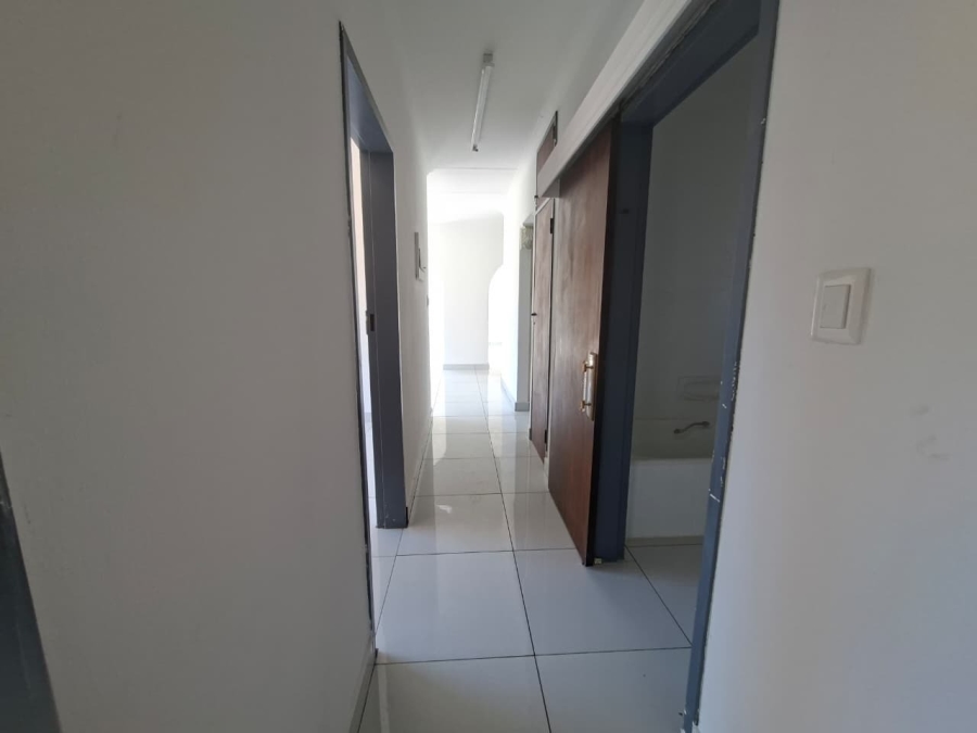 To Let Commercial Property for Rent in Wierda Park Gauteng