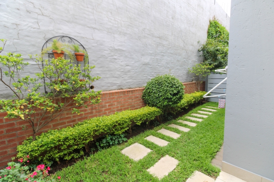 To Let 3 Bedroom Property for Rent in Bryanston Gauteng