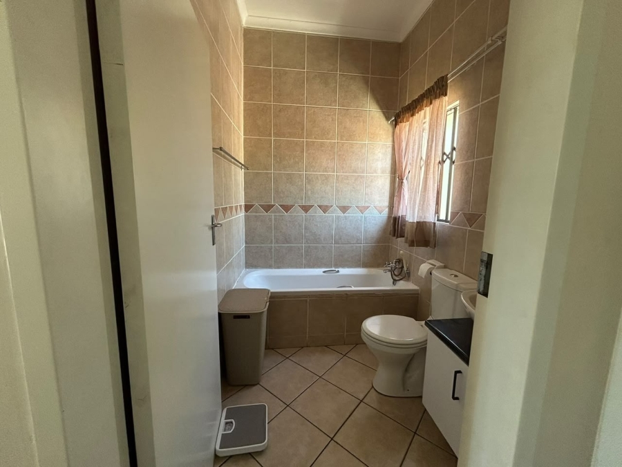 3 Bedroom Property for Sale in Country View Gauteng