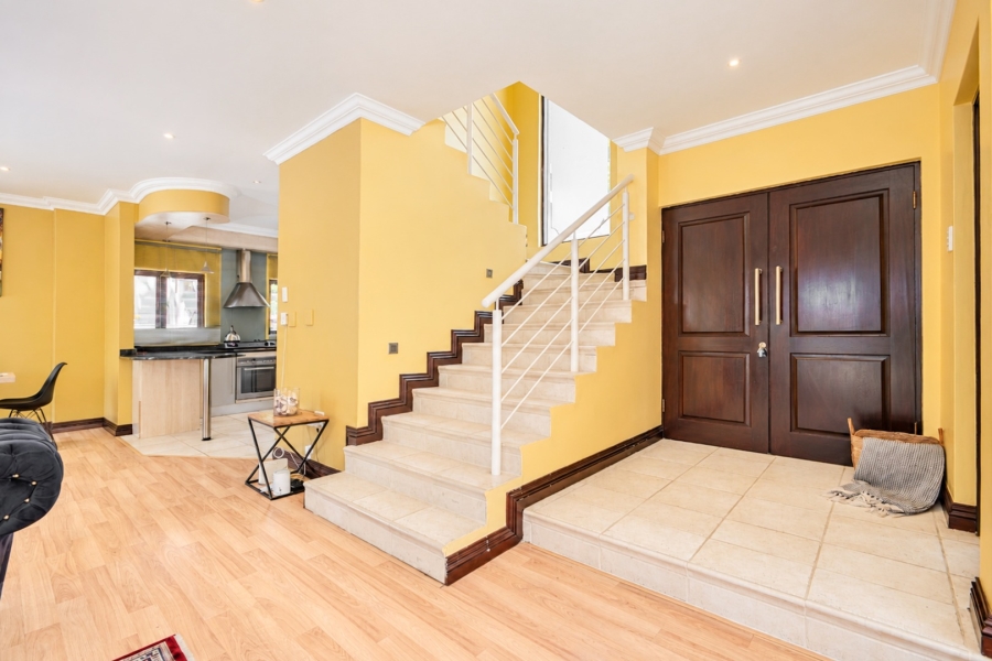 To Let 3 Bedroom Property for Rent in Beverley Gauteng