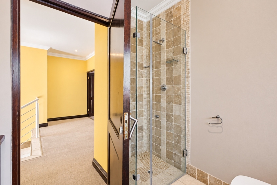 To Let 3 Bedroom Property for Rent in Beverley Gauteng