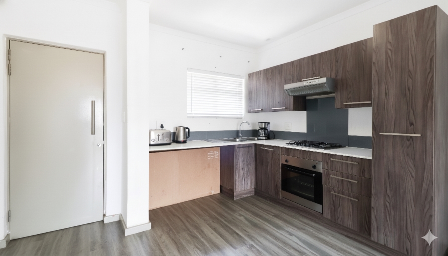 To Let 2 Bedroom Property for Rent in Beverley Gauteng