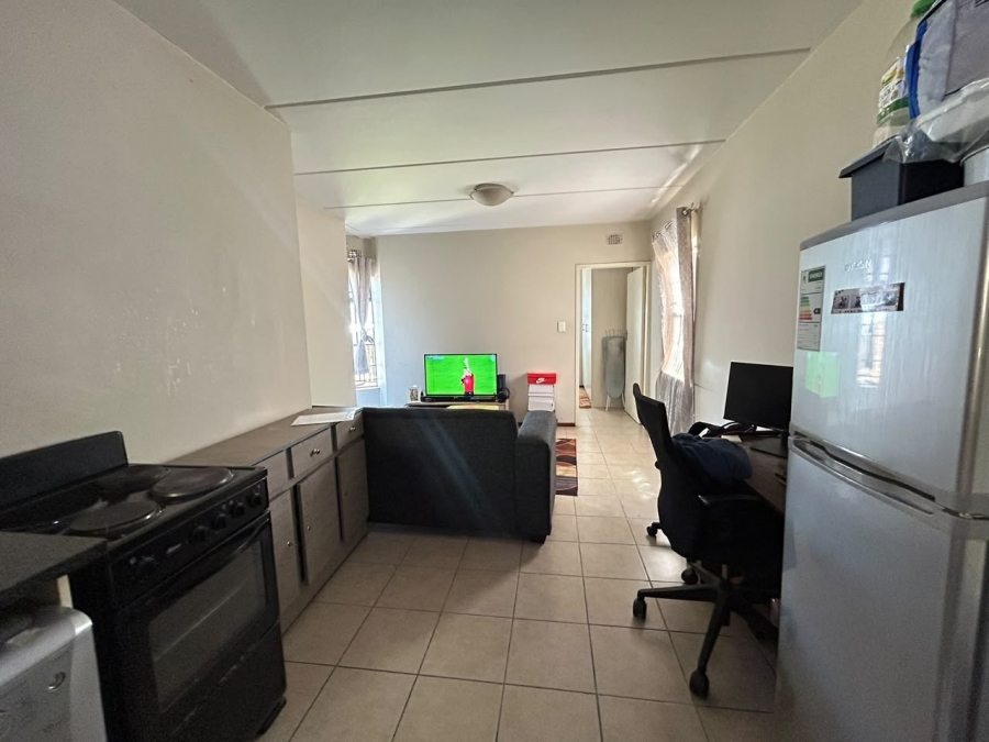1 Bedroom Property for Sale in Noordwyk Gauteng