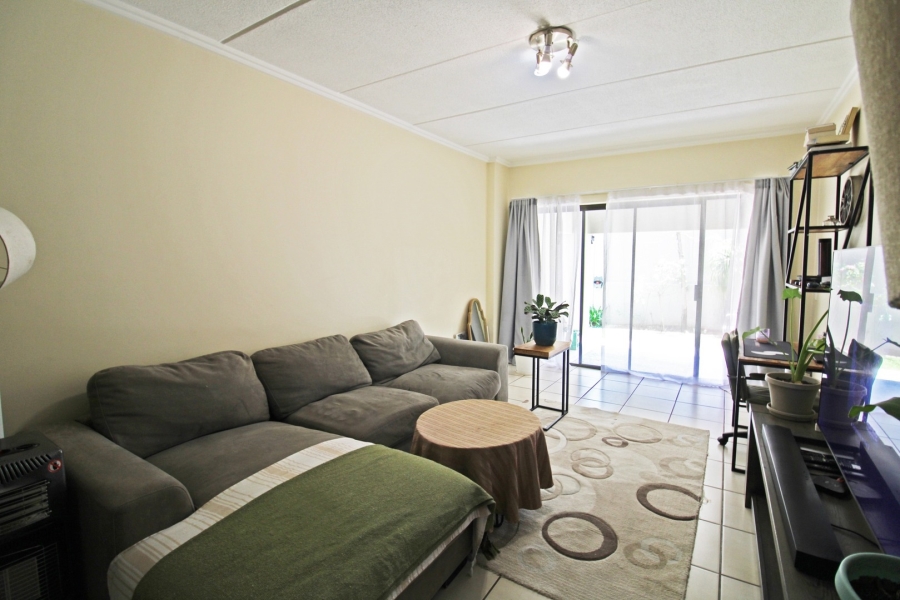 To Let 2 Bedroom Property for Rent in Bryanston Gauteng