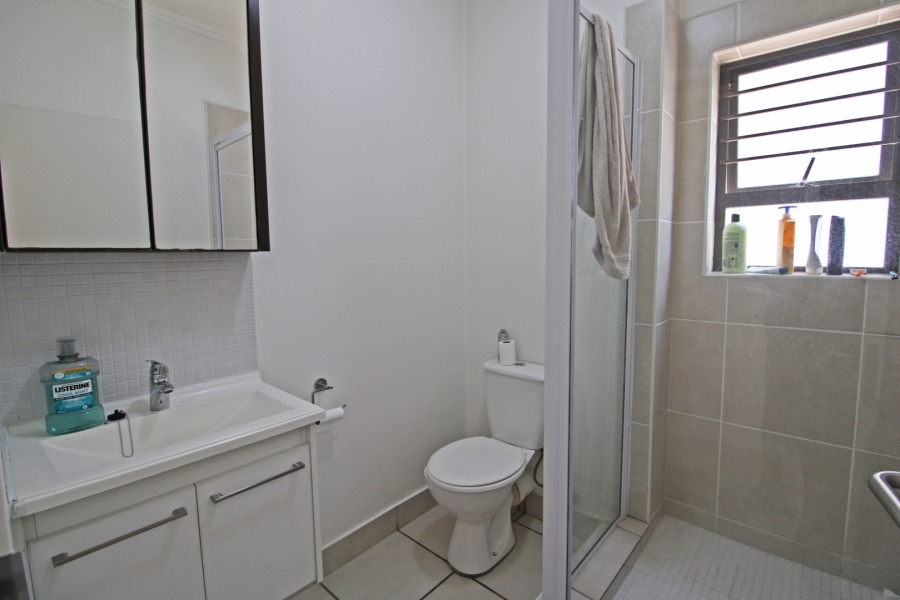 To Let 2 Bedroom Property for Rent in Bryanston Gauteng