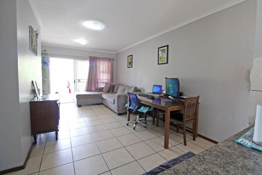 To Let 2 Bedroom Property for Rent in Ferndale Gauteng