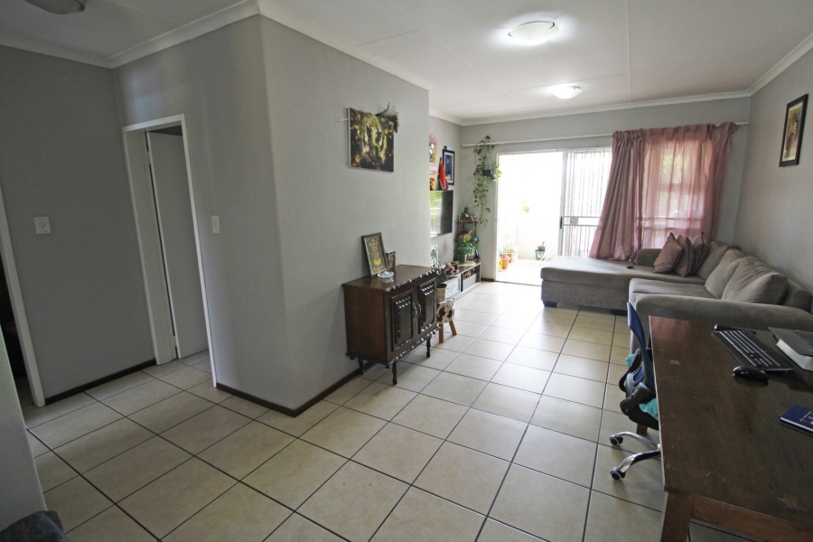 To Let 2 Bedroom Property for Rent in Ferndale Gauteng