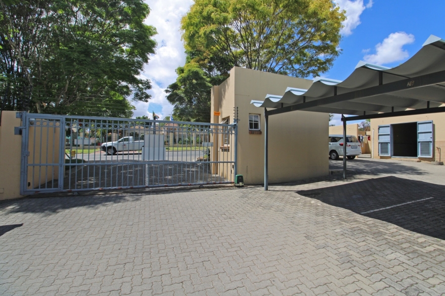 To Let 2 Bedroom Property for Rent in Ferndale Gauteng