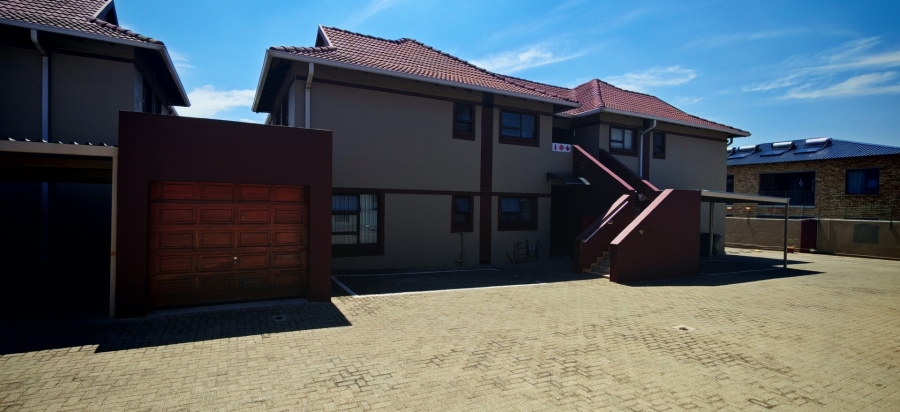 3 Bedroom Property for Sale in New Market Park Gauteng