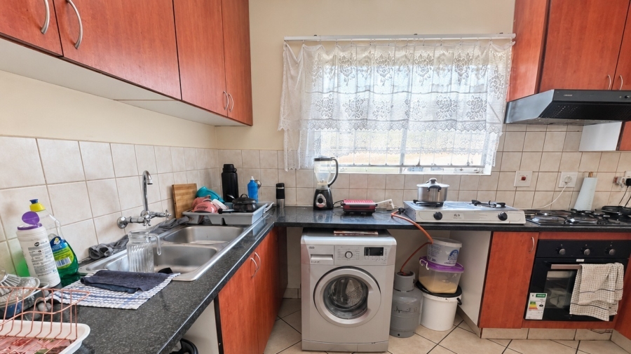 To Let 3 Bedroom Property for Rent in Country View Gauteng