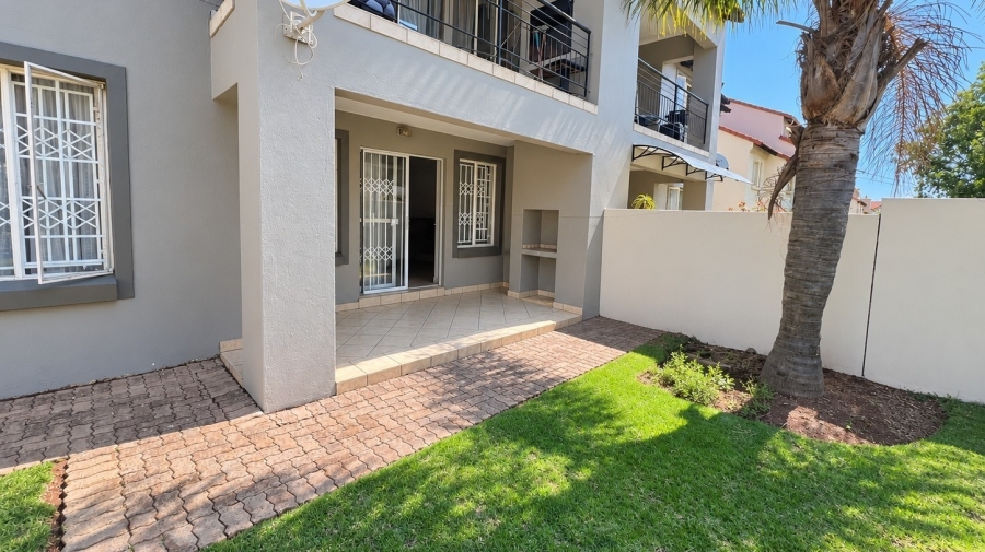 To Let 3 Bedroom Property for Rent in Country View Gauteng