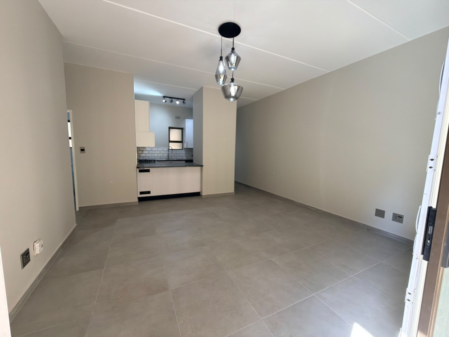 To Let 2 Bedroom Property for Rent in Lonehill Gauteng