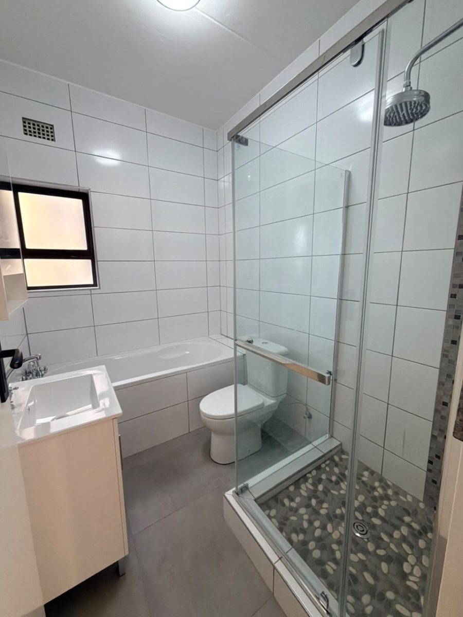 To Let 2 Bedroom Property for Rent in Lonehill Gauteng