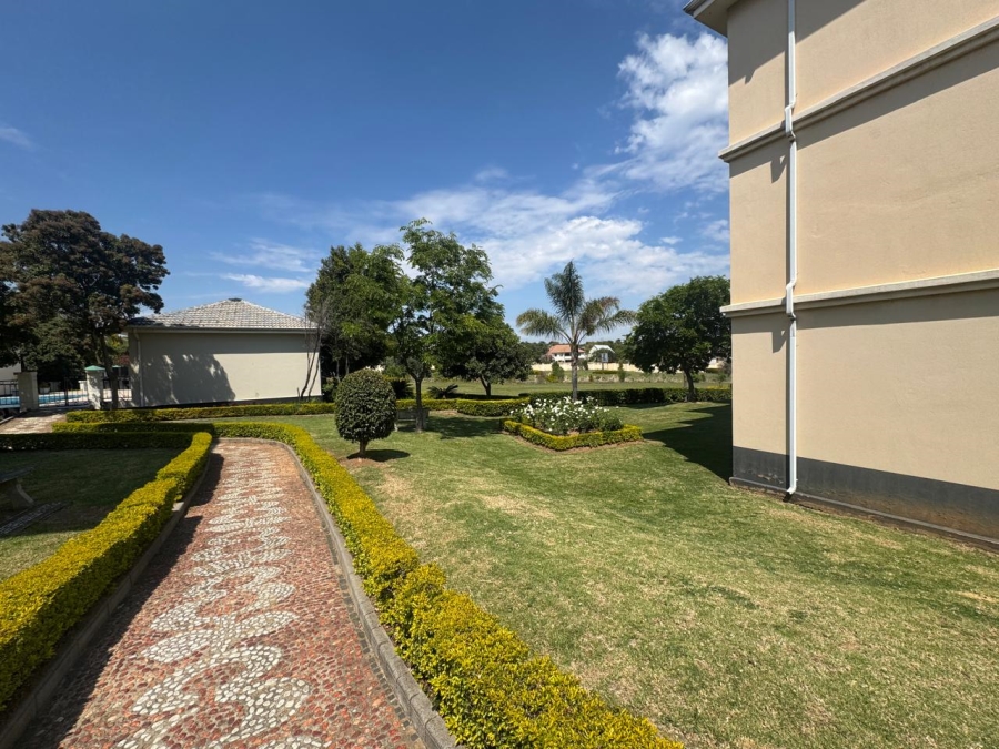 To Let 2 Bedroom Property for Rent in Summerset Gauteng