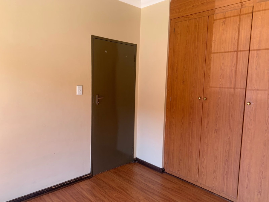 1 Bedroom Property for Sale in Erand Gardens Gauteng