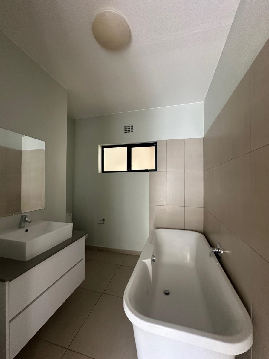 To Let 2 Bedroom Property for Rent in North Riding Gauteng