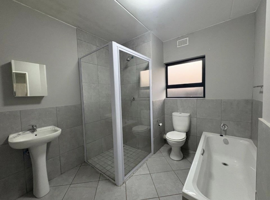 To Let 2 Bedroom Property for Rent in Norton Home Estate AH Gauteng