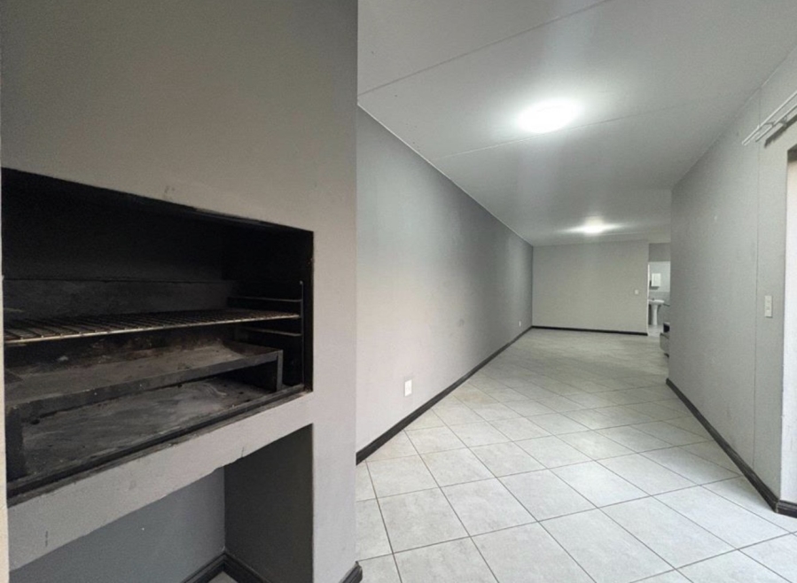 To Let 2 Bedroom Property for Rent in Norton Home Estate AH Gauteng