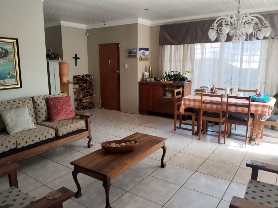 4 Bedroom Property for Sale in Kwaggasrand Gauteng