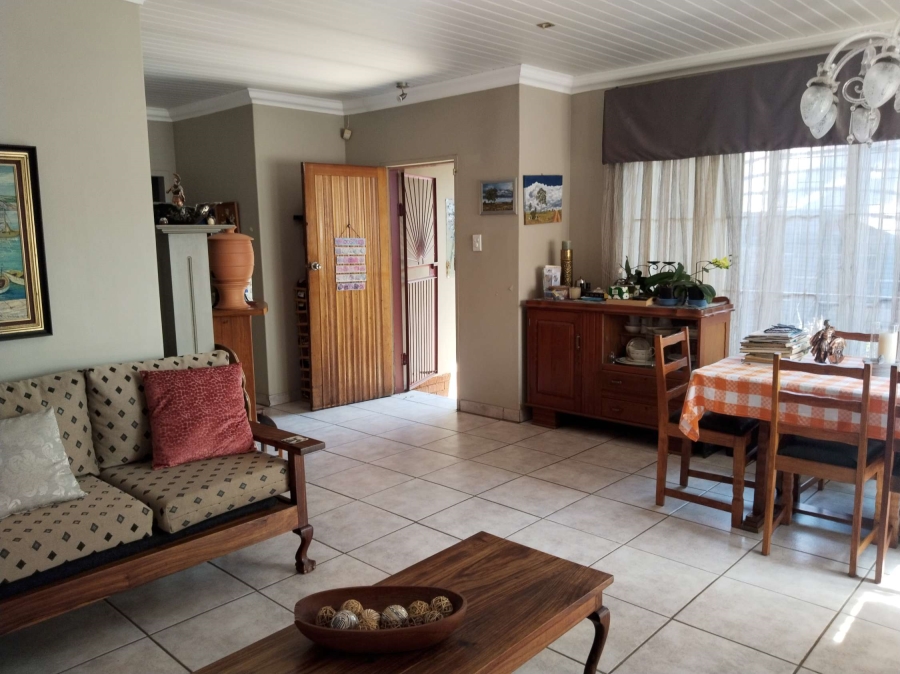 4 Bedroom Property for Sale in Kwaggasrand Gauteng